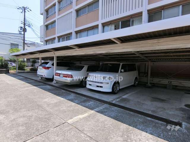敷地内駐車場（屋内平面式）