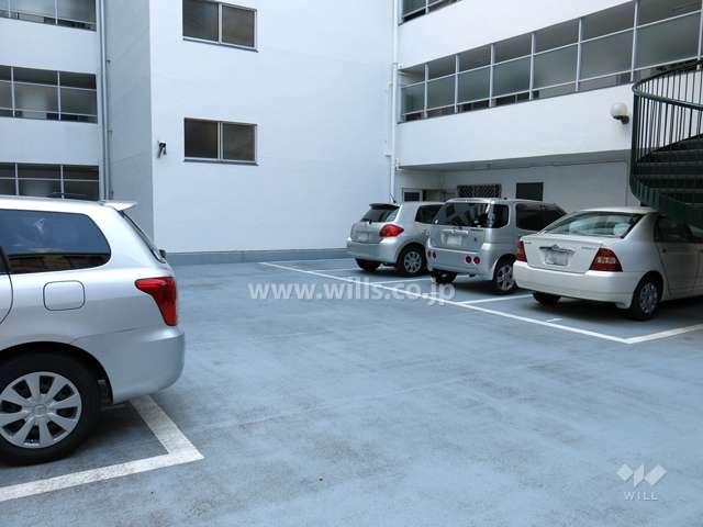 敷地内駐車場（屋外平面式）