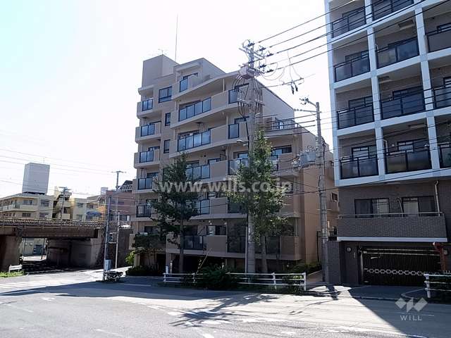 ロワイヤル本山の外観（北東側から）