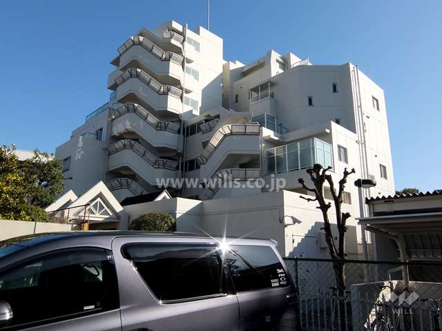 ハイツ住吉川公園の外観（北西側から）