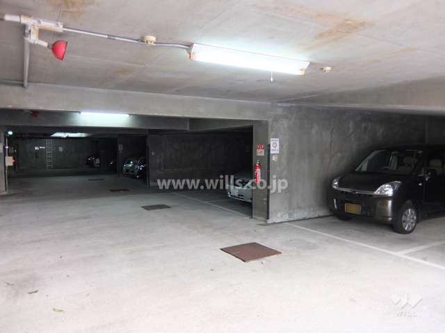 敷地内駐車場（屋内平面式）