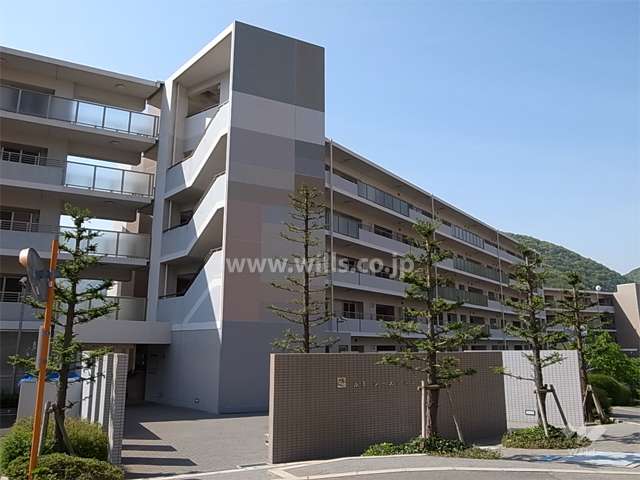 メインエントランスがある1番館