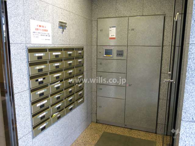 宅配ボックスと共用ポスト