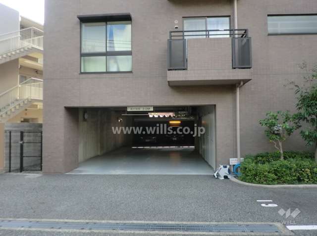 敷地内駐車場