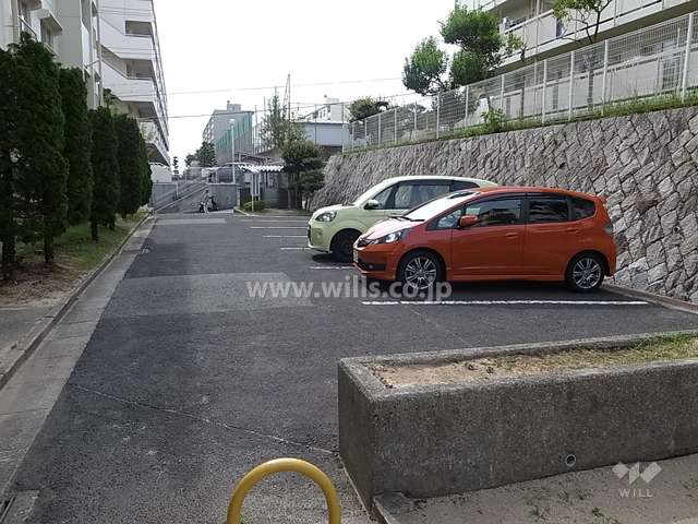 敷地内駐車場（屋外平面式）