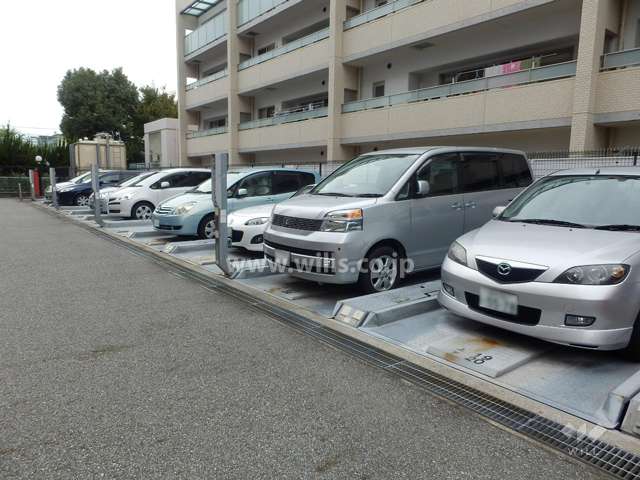 敷地内駐車場（屋外機械式）