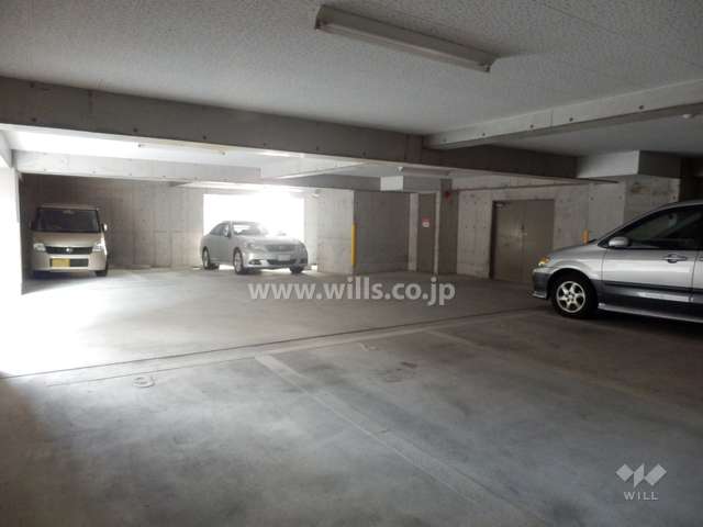 敷地内駐車場（屋内平面式）
