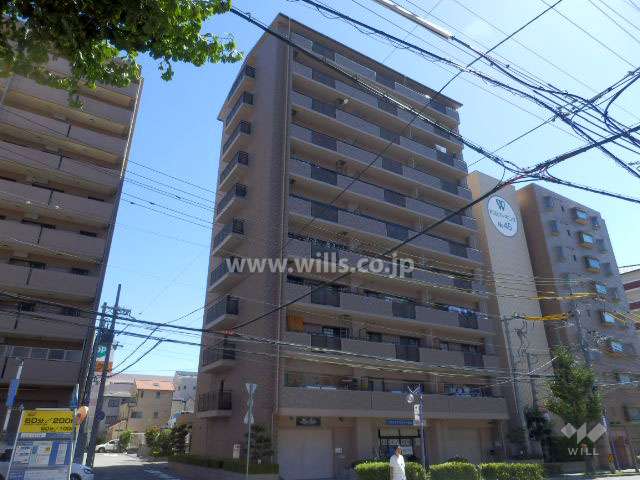 ロイヤルハイツ神戸本山の外観（南西側から）