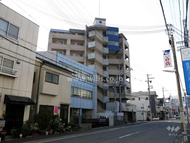 ワコーレアスティオン住吉の外観（北東側から）