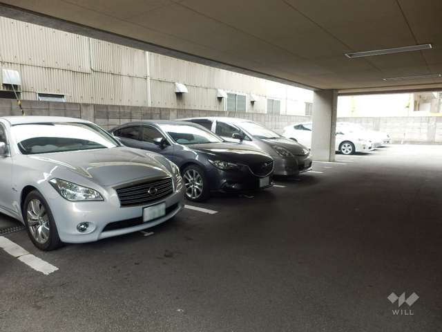 敷地内駐車場（屋外平面式）