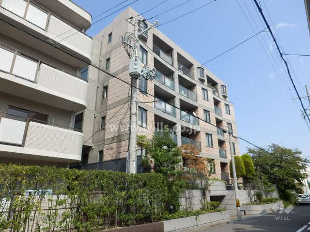 パレプラス本山の外観（南西側から）