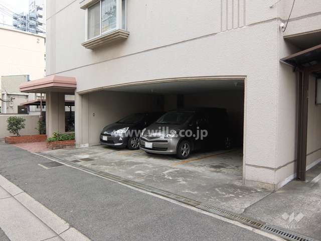敷地内駐車場（屋内平面式）