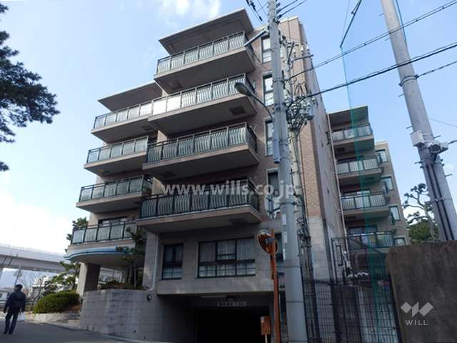 グラン・フェルティ東灘住吉川の外観（南東側から）