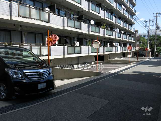 敷地内駐車場（屋外平面式）