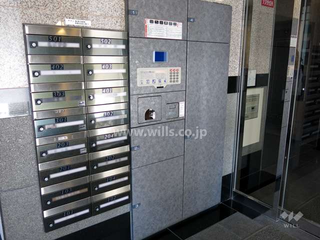 宅配ボックスと共用ポスト