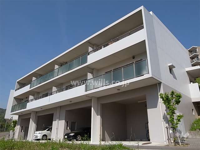 ルネシーズンズガーデン西宮名塩14番館の外観（東側より）