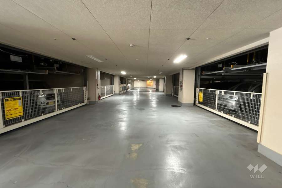 敷地内駐車場（屋内機械式）