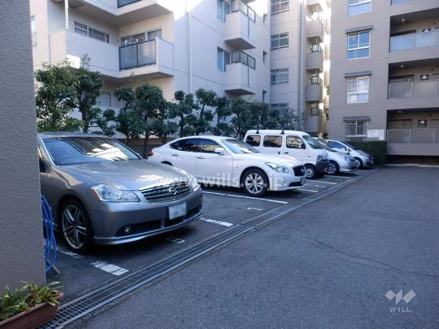 敷地内駐車場（屋外平面式）
