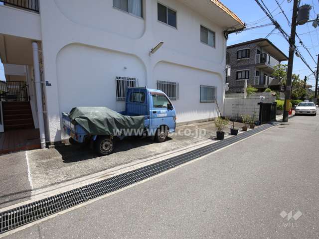 敷地内駐車場（屋外平面式）