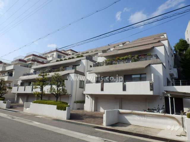 芦屋川パーク・ハイムの外観（南東側から）