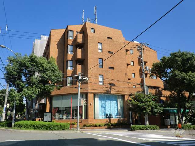 グレイス御影の外観（西側から）