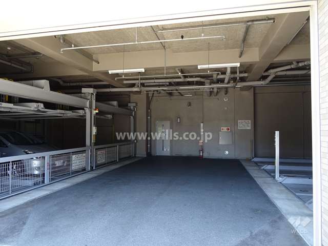 敷地内駐車場（屋内機械式）