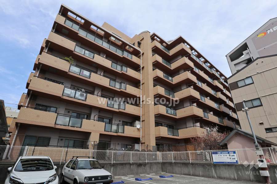 ヴィルヌーブ本山中町の外観（南西側から）