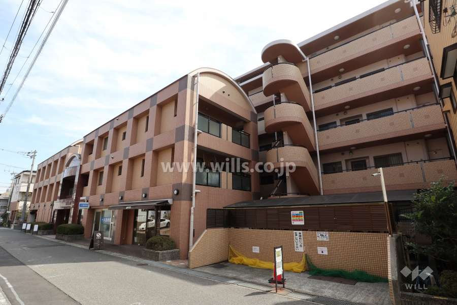 ヴィルヌーブ本山中町の外観（北側から）