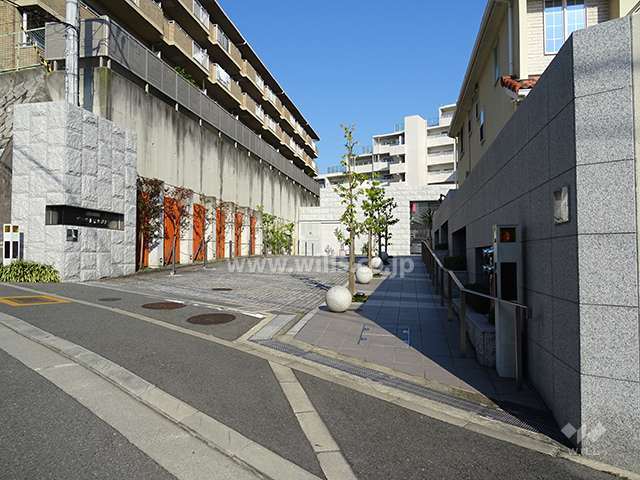 敷地出入り口