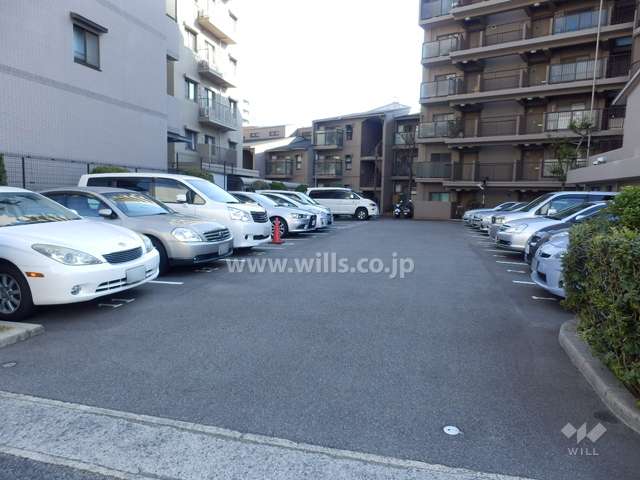 敷地内駐車場（屋外平面式）