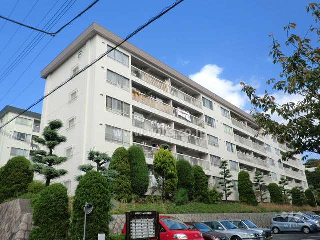 山御影マンションF棟の外観（南西側から）