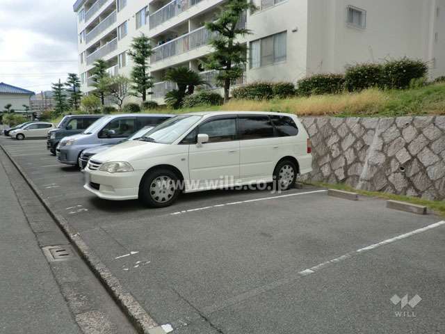 敷地内駐車場（屋外平面式）