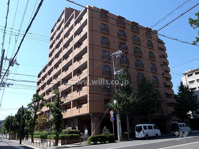 岡本サンハイツの外観（南東側から）