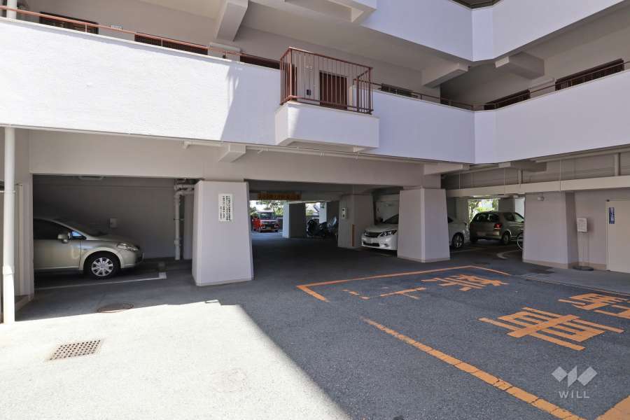 敷地内駐車場（屋内平面式）