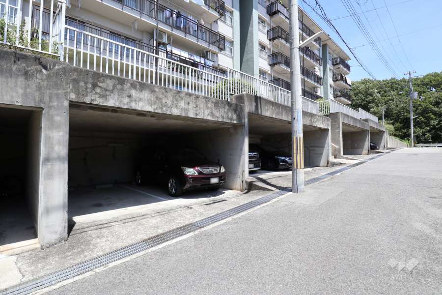 敷地内駐車場（屋内平面式）