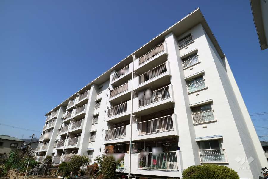 東仁川団地3号棟の外観(南東側から）