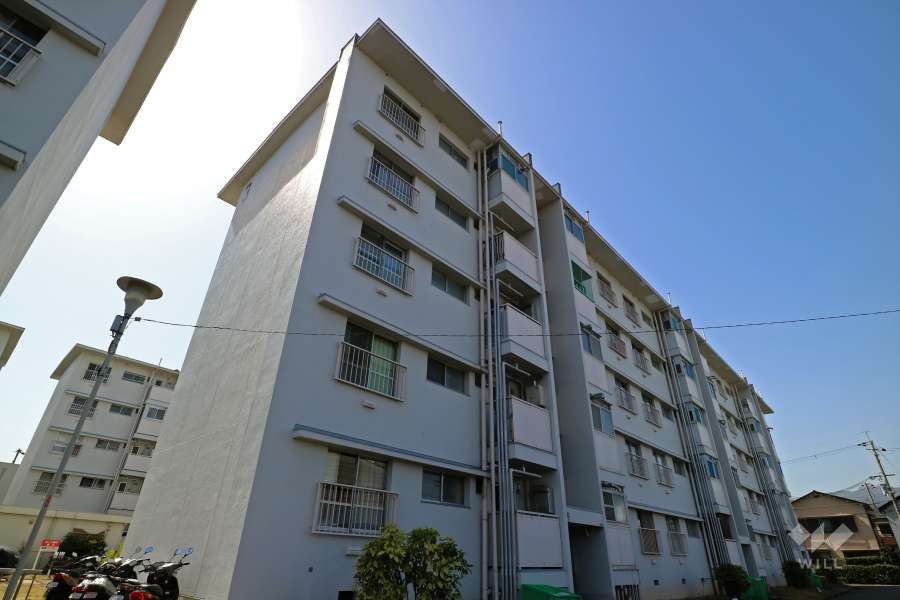 東仁川団地3号棟の外観(北東側から）