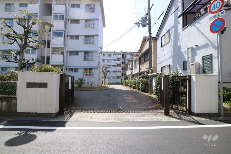 敷地の出入り口