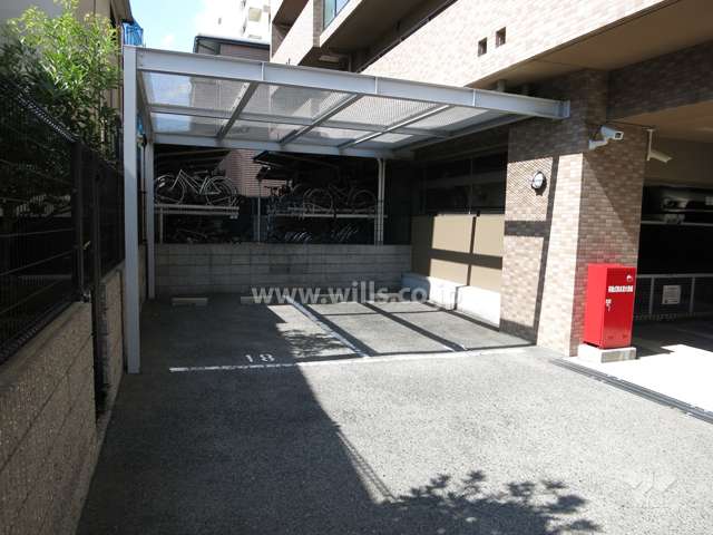 敷地内駐車場（屋外平面式）