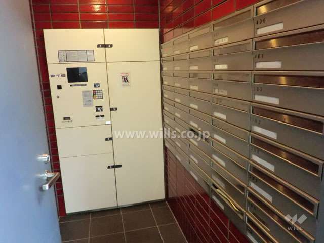 宅配ボックスと共用ポスト