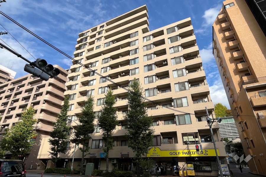 東急ドエルアルス音羽の外観（南西側から）