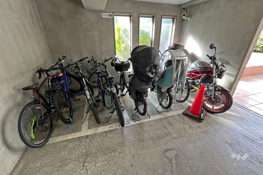バイク置場