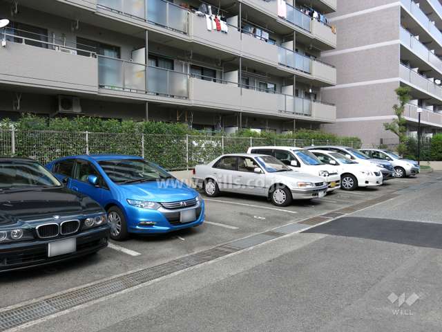 敷地内駐車場（屋外平面式）