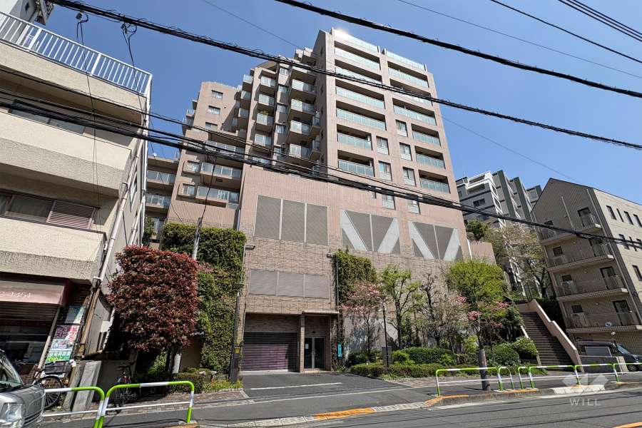 ヒルハイツ文京春日の外観（西側から）