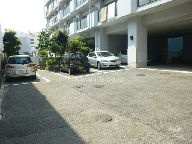 敷地内駐車場（屋外平面式）