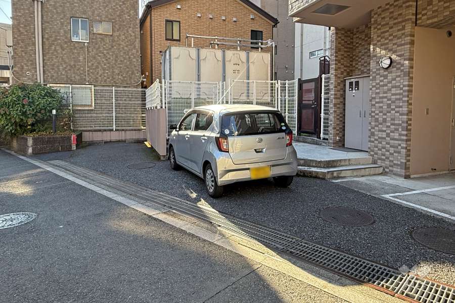 敷地内駐車場（屋外平面式）