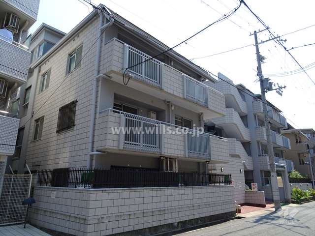 甲南第7東灘ハイムの外観（北東側から）