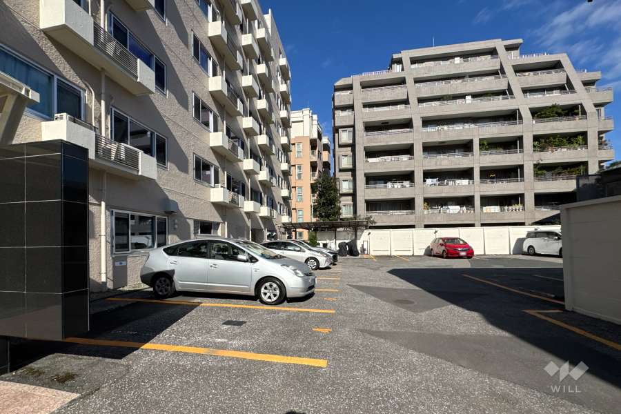 敷地内駐車場（屋外平面式）
