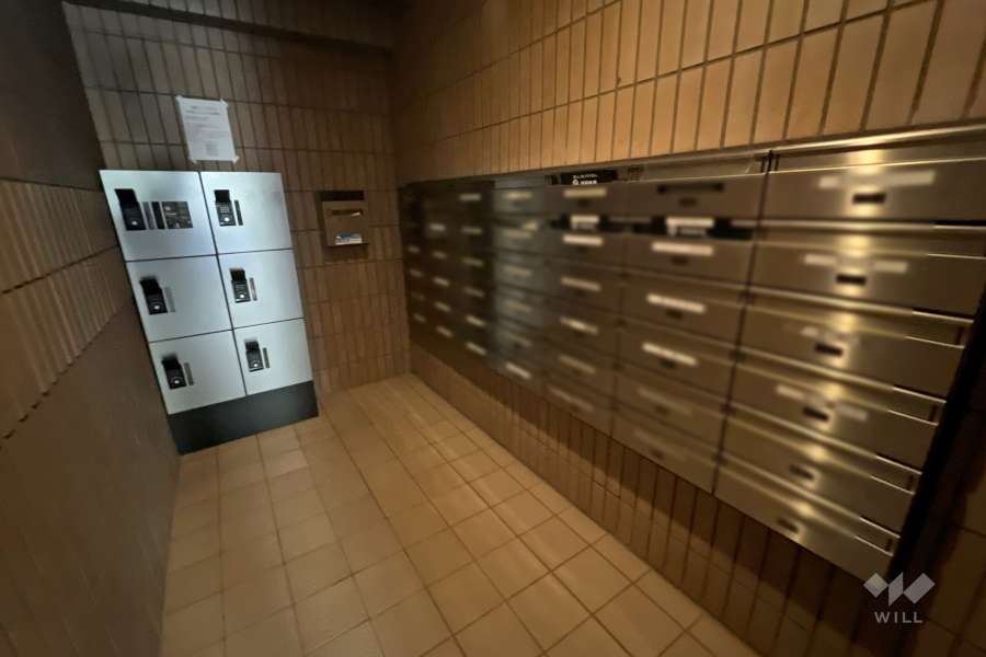 宅配ボックスと共用ポスト
