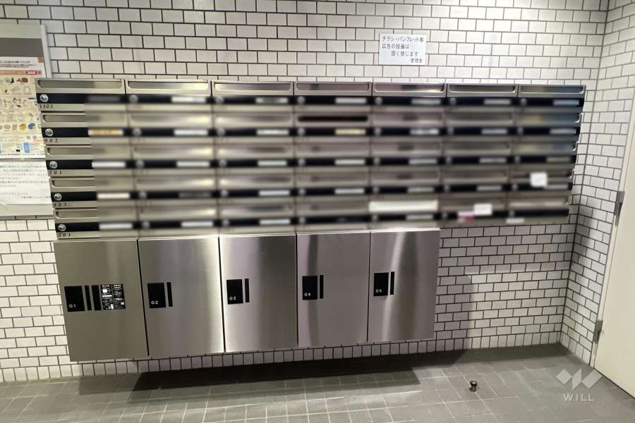 宅配ボックスと共用ポスト